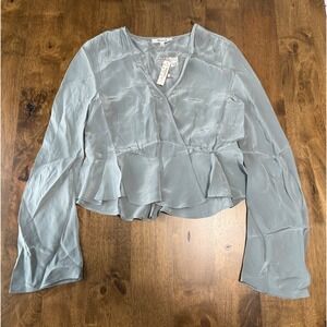 NWT‎ Madewell Bell-Sleeve Wrap Top light blue 100% viscose blouse size 0